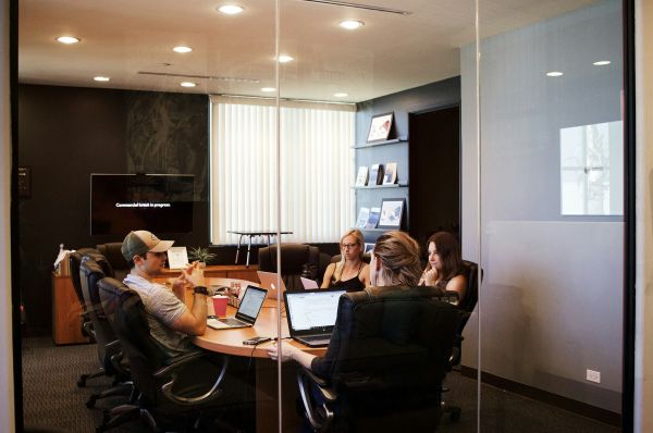5 stratégies efficaces pour propulser votre entreprise avec Jeboostemaboite